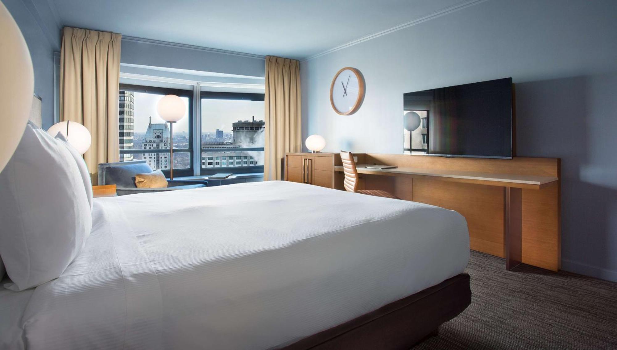 Urban Kamer met 1 Kingsize Bed en Rolstoeltoegankelijke Douche - Geschikt voor Gasten met een Lichamelijke Beperking